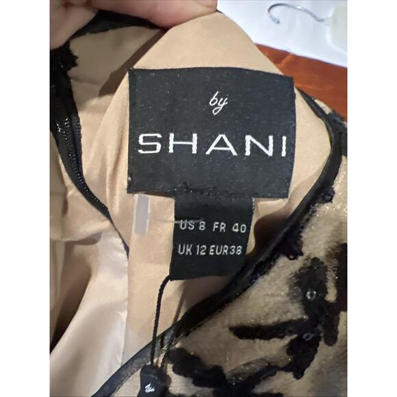 NWT Stunning Dress By Shani Tan With Sheer Overlay Black Sequin Appliqués Size 8 - Picture 10 of 11